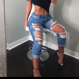 Fashion Nova Distressed mom jeans